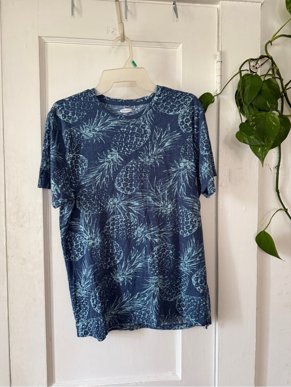 Old Navy Navy Blue Pineapple-Print Short-Sleeve Tee soft washed M